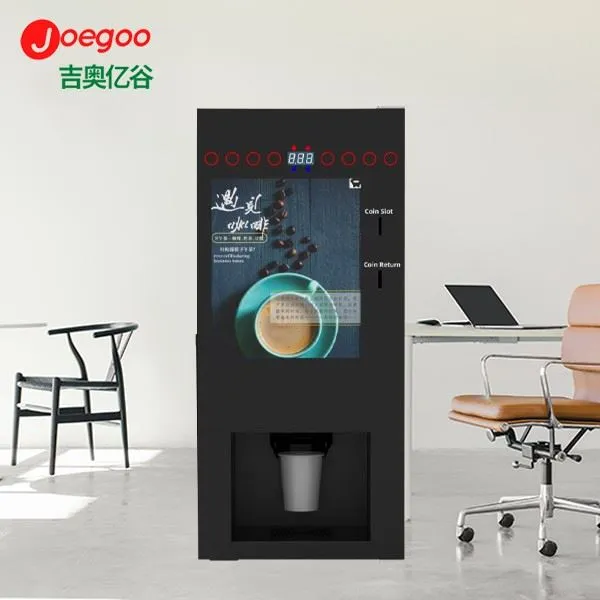 Màquina de cafè amb escuma